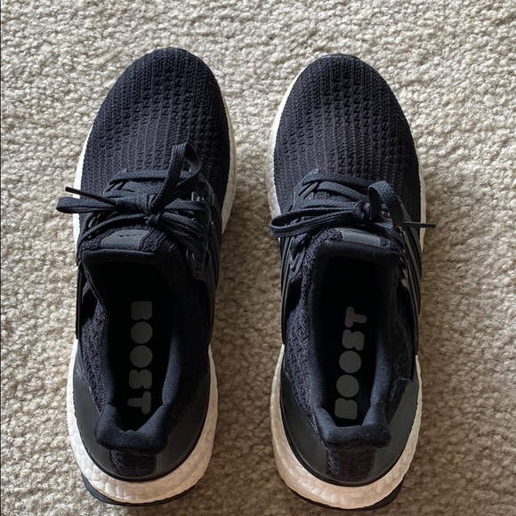 Adidas ultra boost size 7.5 - Picture 2 of 5